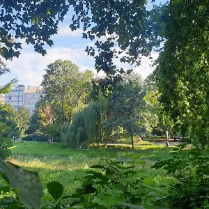 Apartment Lovely Two Bedroom With Free Parking 